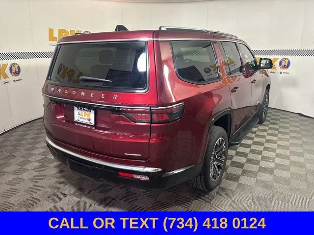 Used 2024 Velvet Jeep Series II image 5