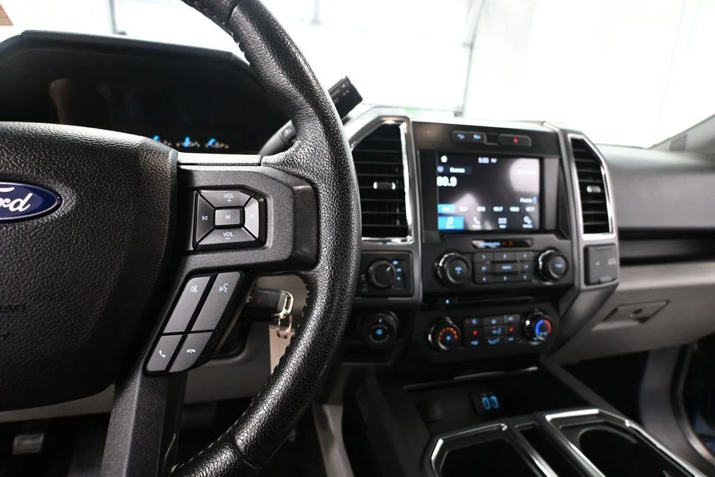 Used 2016 Blue Ford XLT image 32