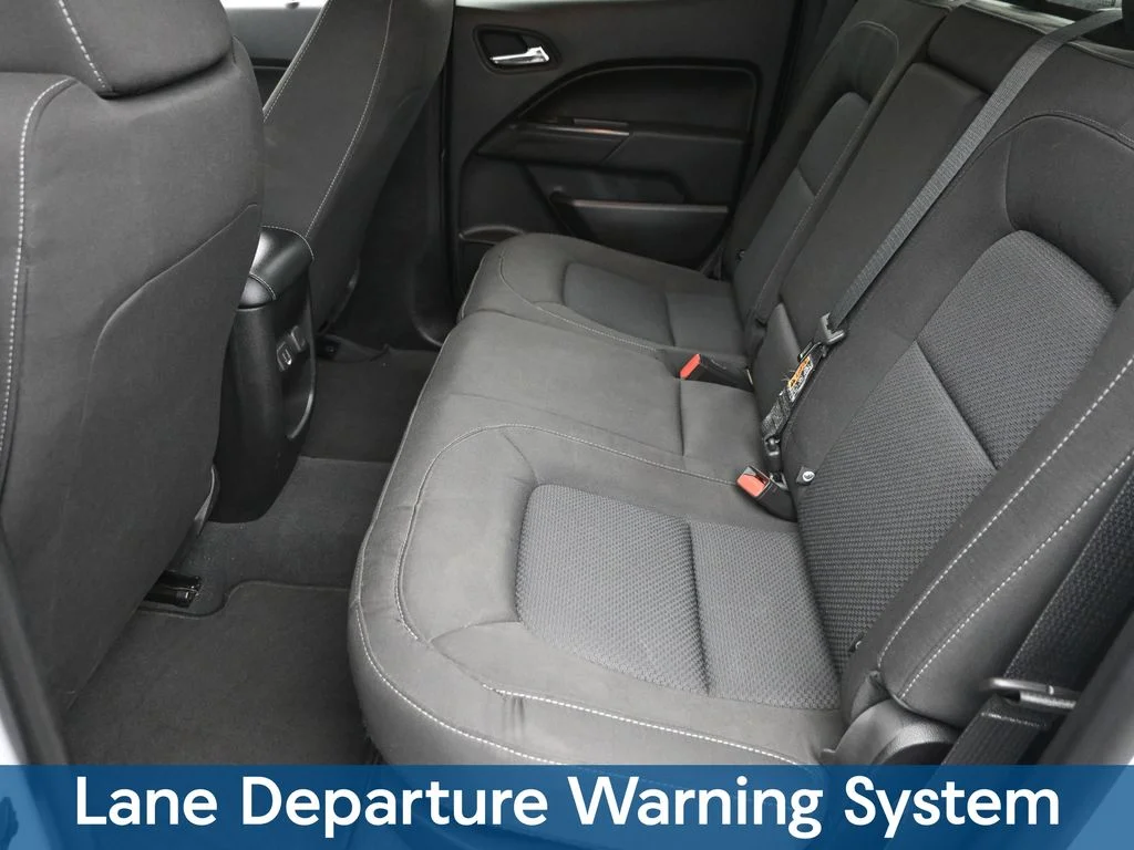 Used 2022 White Chevrolet LT image 12