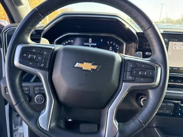 Used 2024 Summit White Chevrolet LTZ image 18