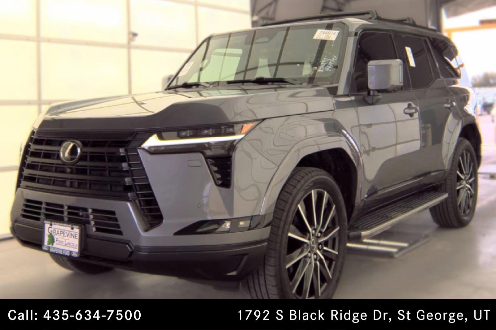 Used 2024 NEBULA GRAY PEARL Lexus GX 550 Luxury image 1