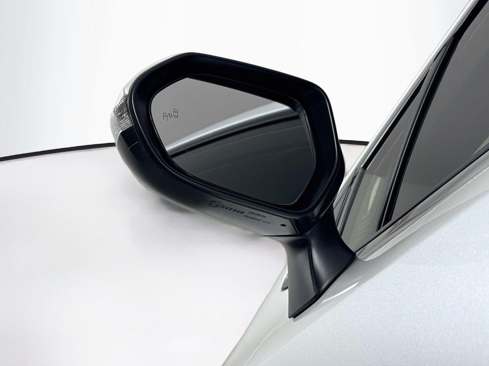 Used 2024 Wind Chill Pearl Toyota XSE image 5