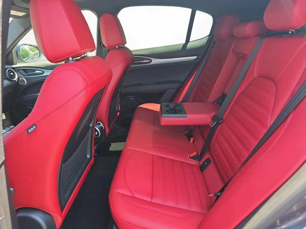 2026 Alfa Romeo Stelvio Base - Photo 14