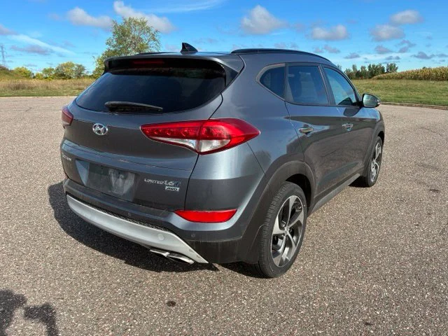 Used 2017 Gray Hyundai Limited image 8