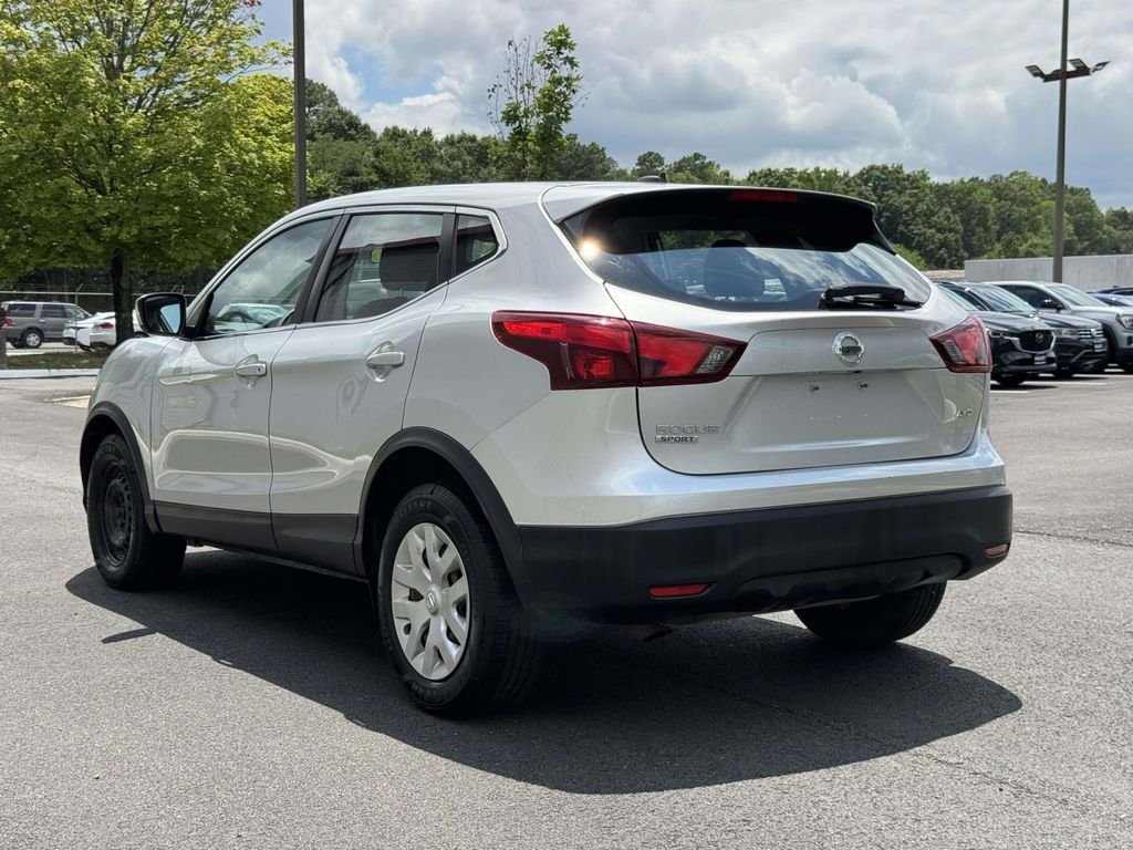 Used 2019 Silver Nissan S image 23