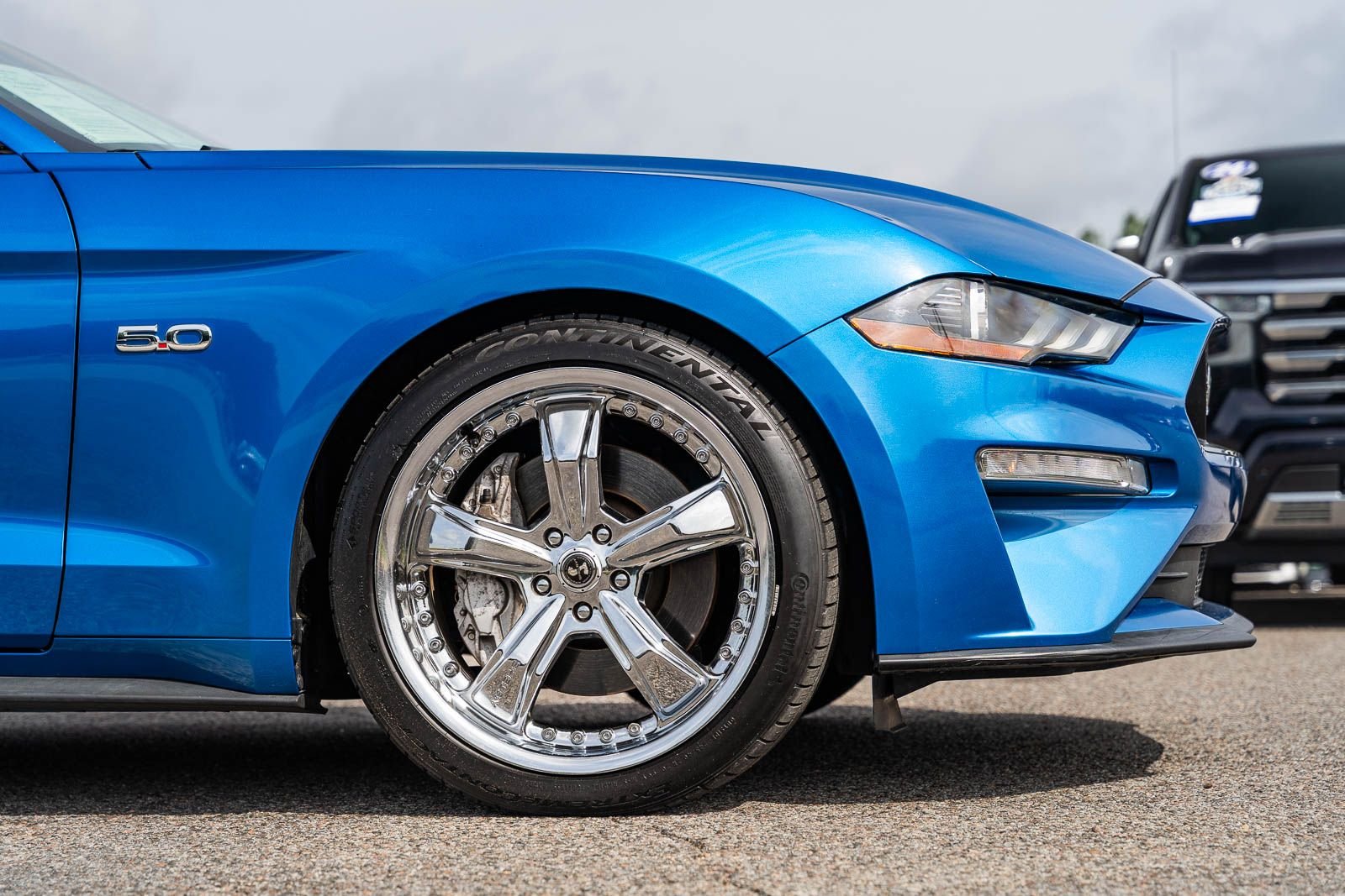Certified Used 2019 Blue Ford GT Premium image 9