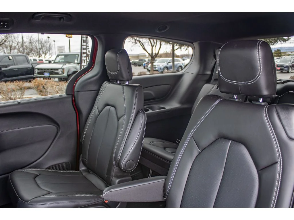New 2026 Red Hot Pearlcoat Chrysler LX image 35