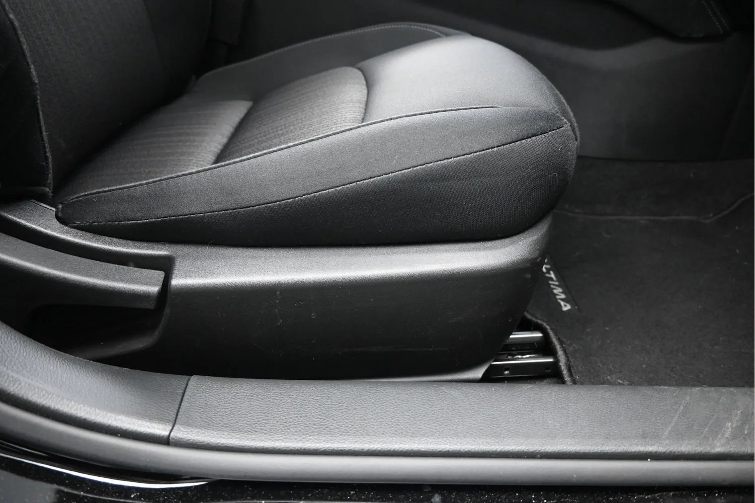 Certified Used 2024 Super Black Nissan 2.5 SV image 15