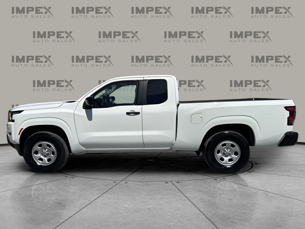Used 2022 White Nissan S image 2