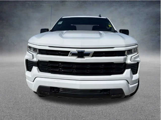 Used 2023 White Chevrolet RST image 3