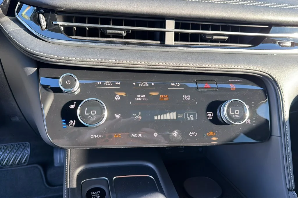 New 2027 MINERAL BLACK INFINITI Sport AWD image 29