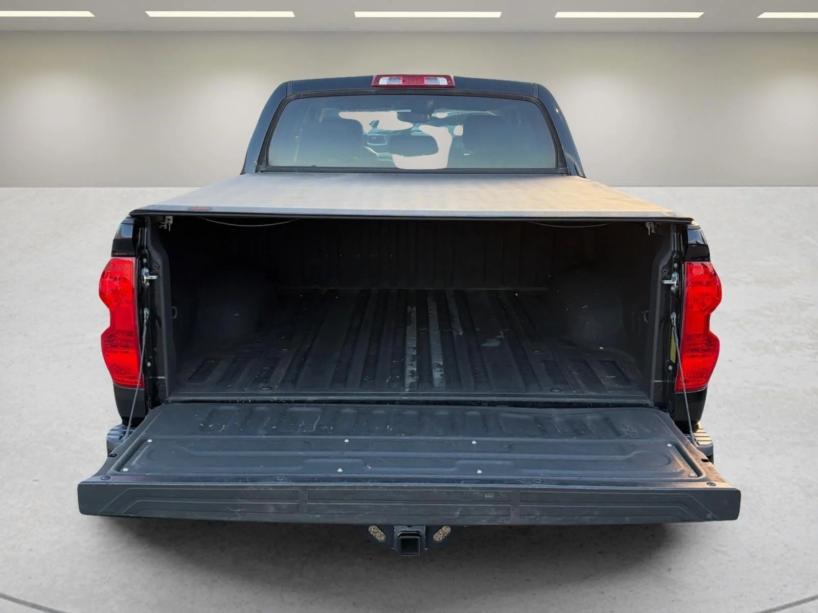 Used 2021 Midnight Black Metallic Toyota SR5 image 4