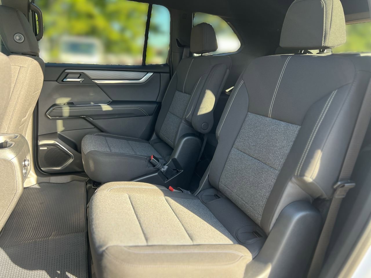 2026 GMC Acadia Elevation - Photo 20