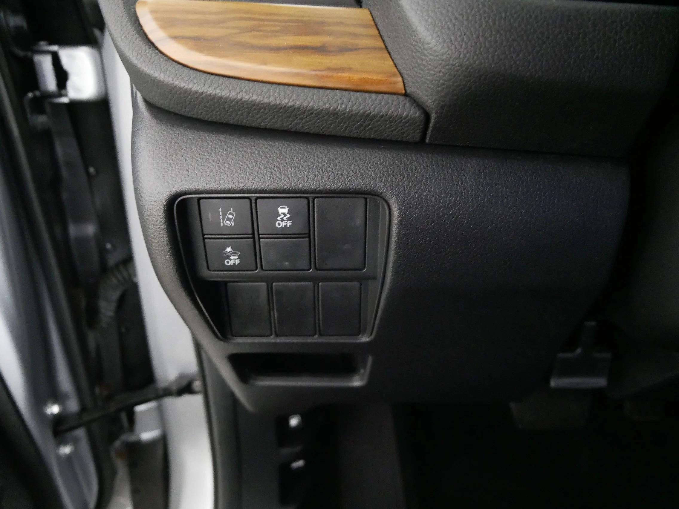 Used 2018 Lunar Silver Metallic Honda EX image 26