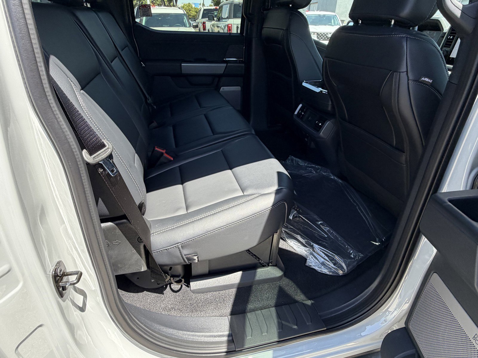 New 2026 Avalanche Ford XLT image 13