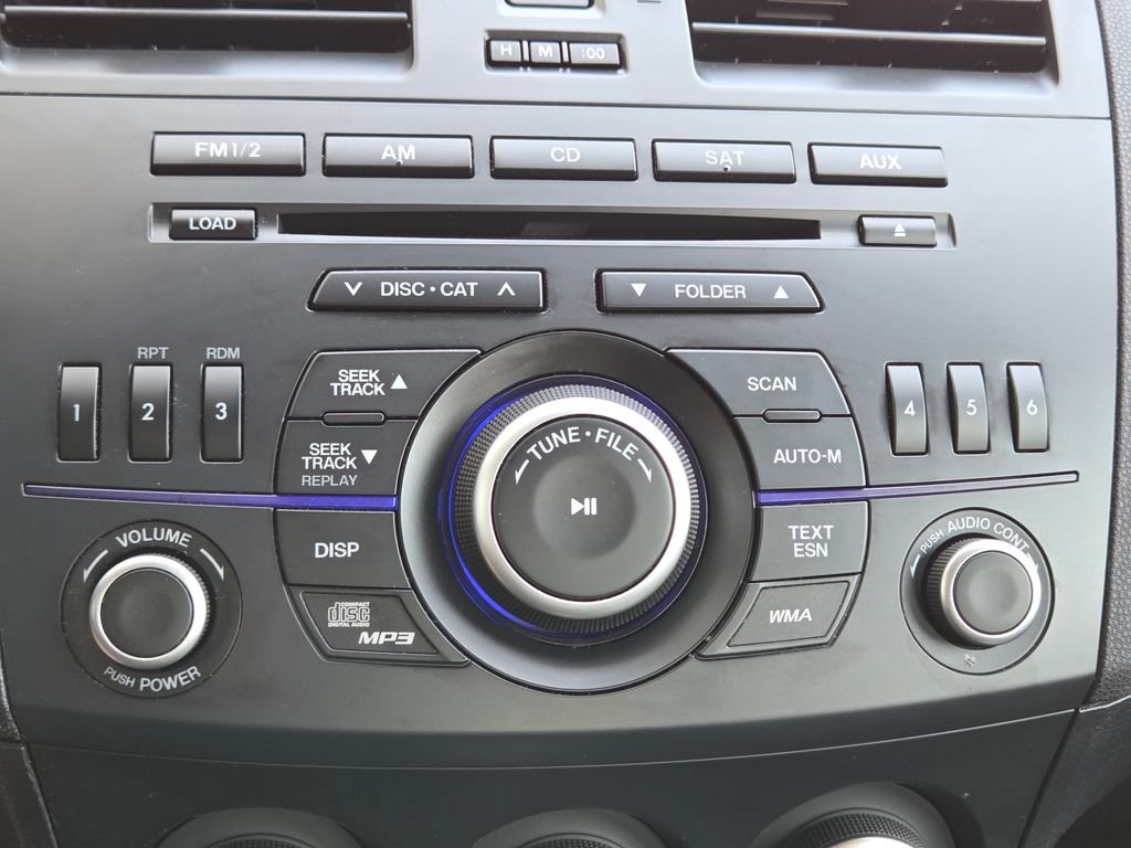 Used 2013 Gray Mazda i Touring image 30
