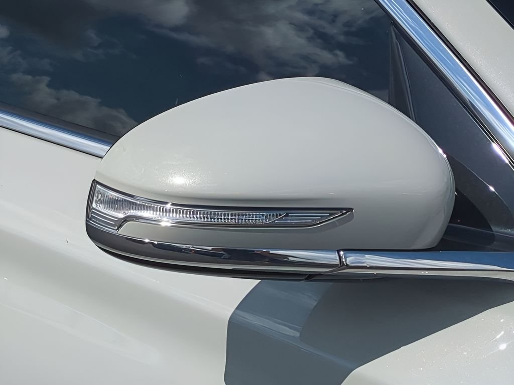 2026 GENESIS G70 Standard - Photo 12