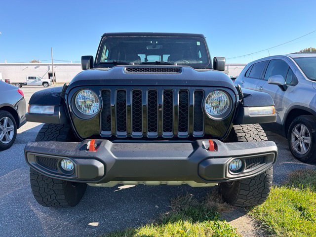 Used 2023 Black Clearcoat Jeep Mojave image 2