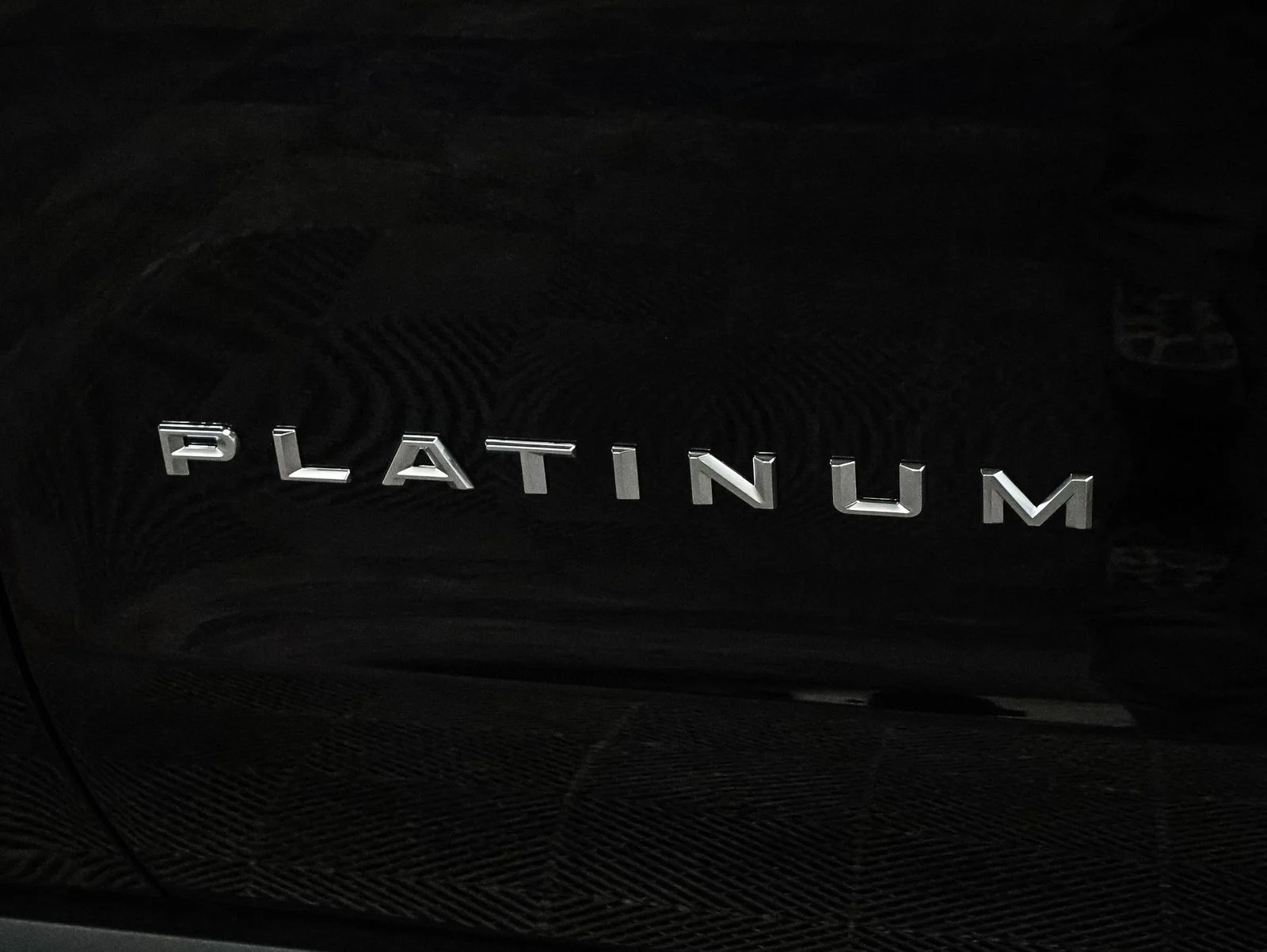 New 2026 Agate Black Metallic Ford MAX Platinum® image 20