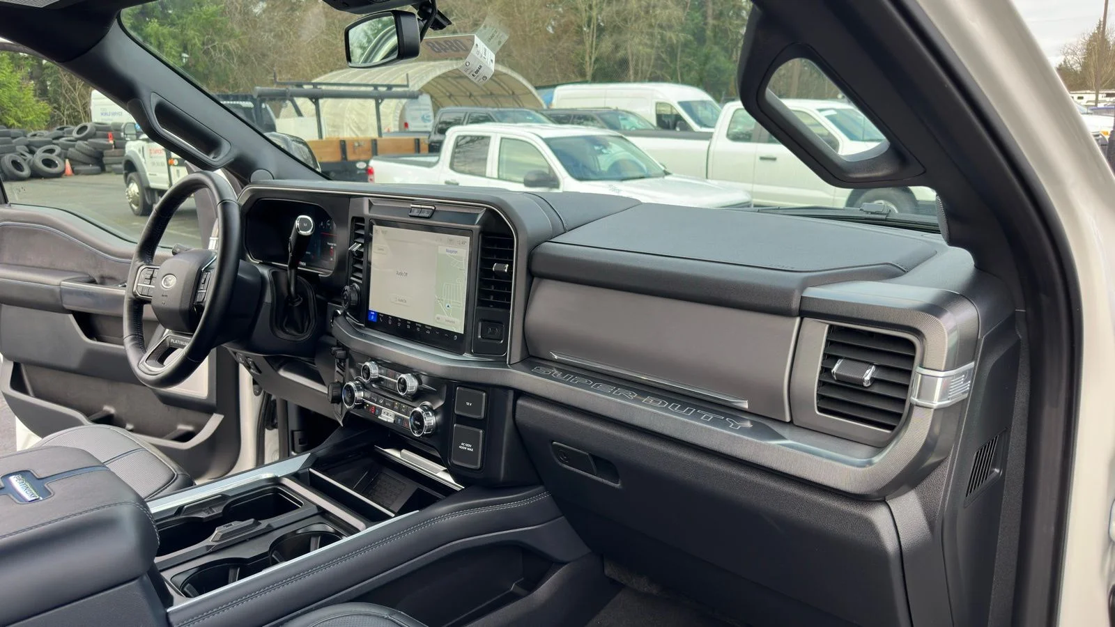 Used 2025 White Ford Platinum image 17
