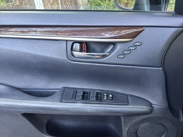 Used 2014 Black Lexus 350 image 24