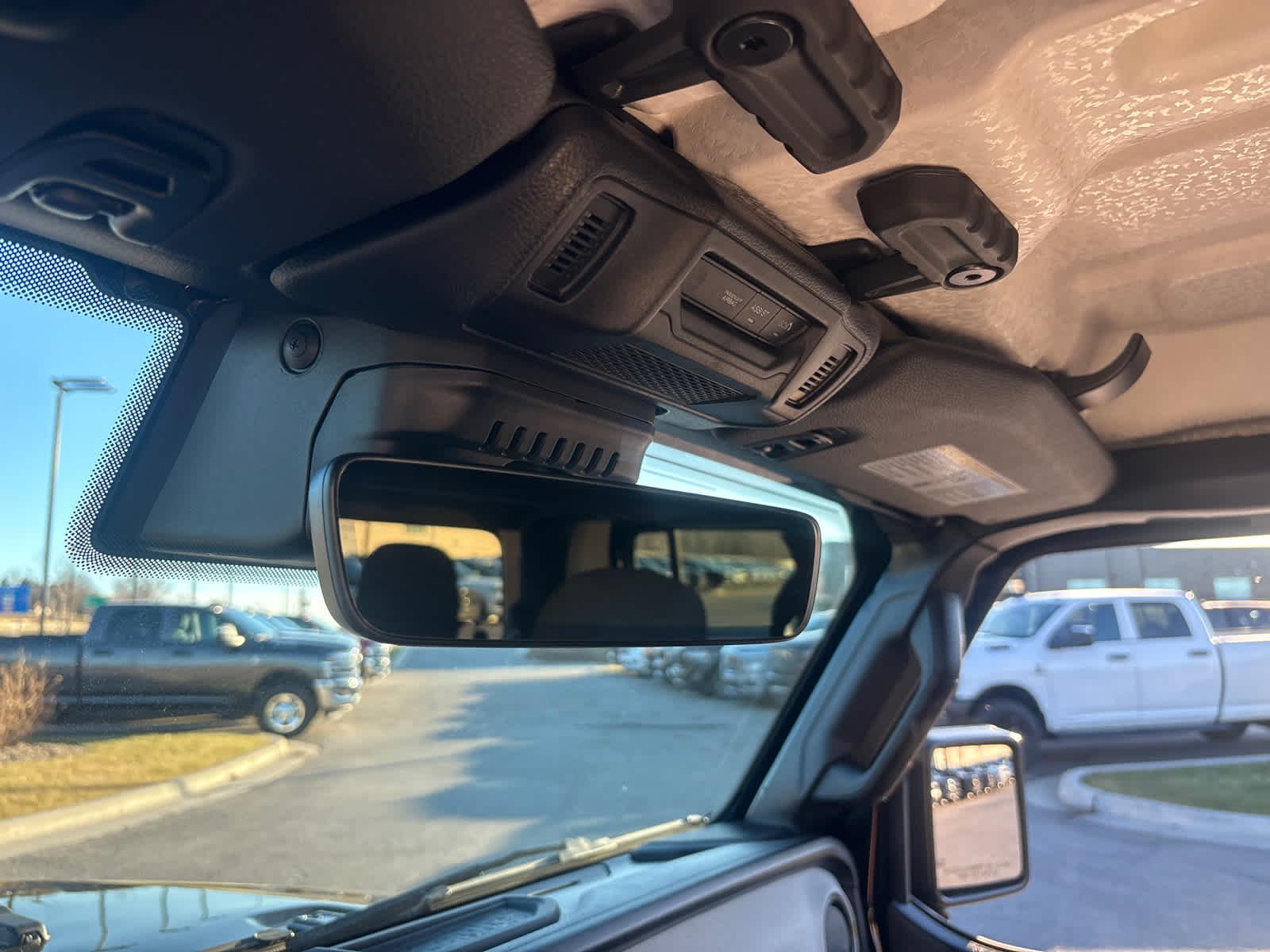 2025 Jeep Gladiator Sport S - Photo 29