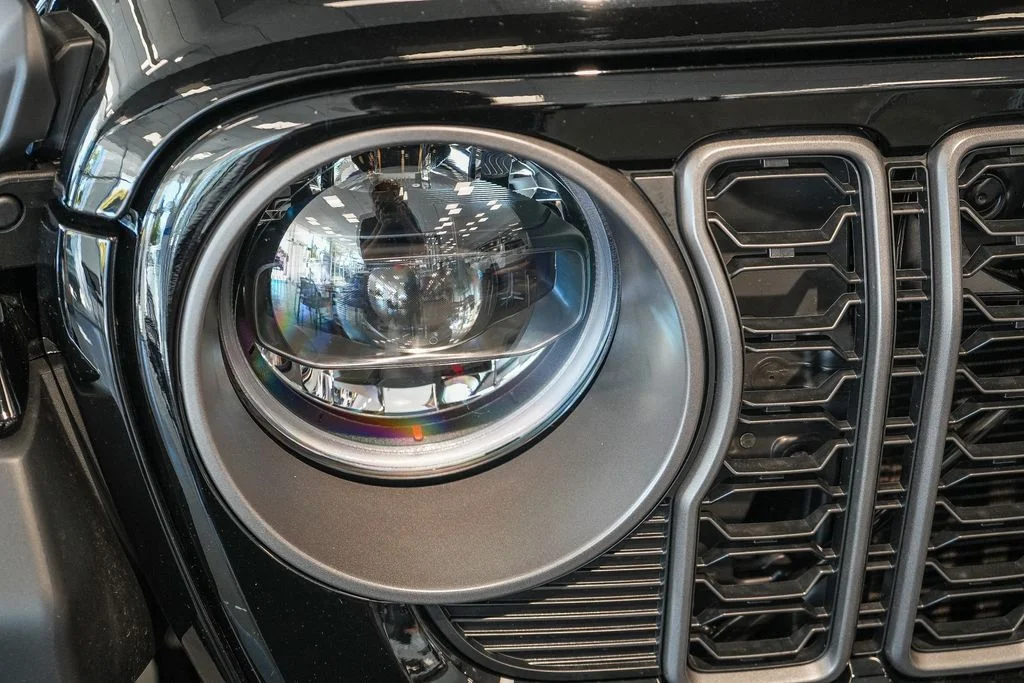 New 2026 Black Clearcoat Jeep Rubicon X image 8