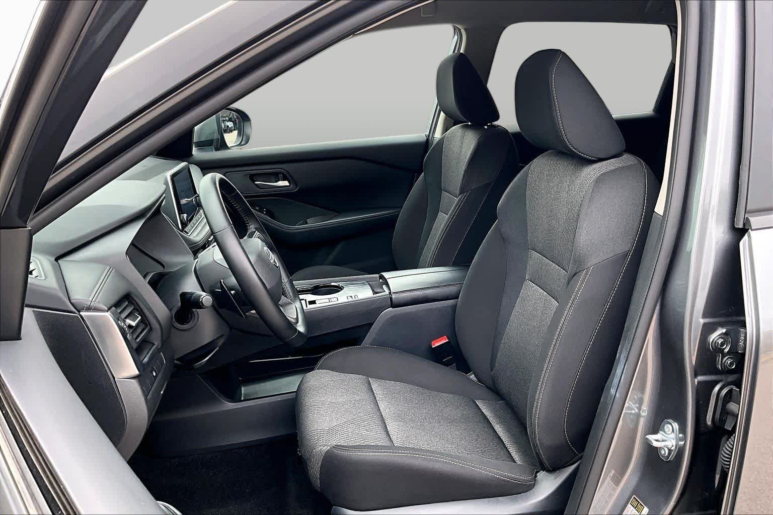 Certified Used 2025 Gun Metallic Nissan SV image 8