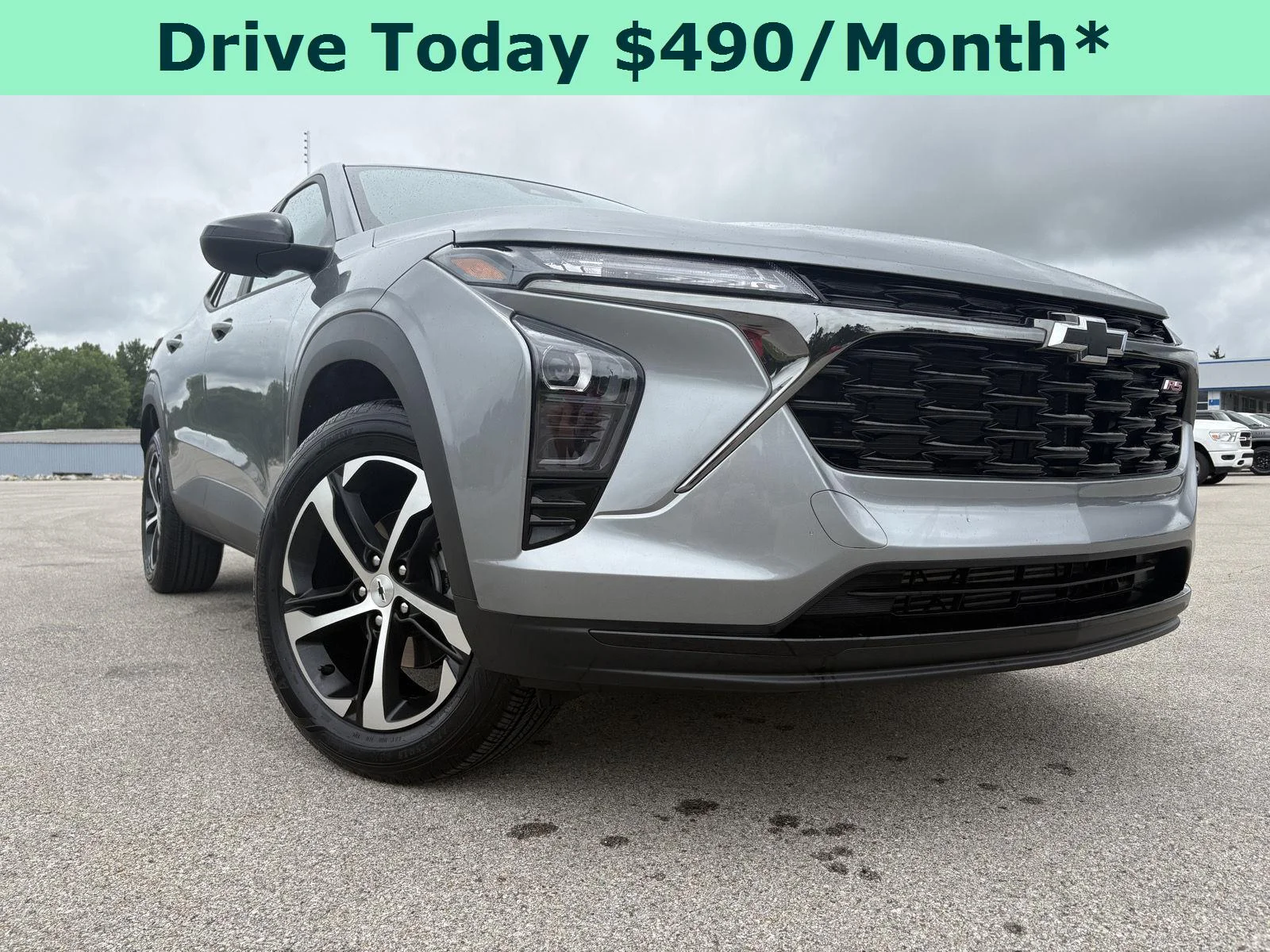Used 2025 Sterling Gray Metallic Chevrolet 1RS image 2