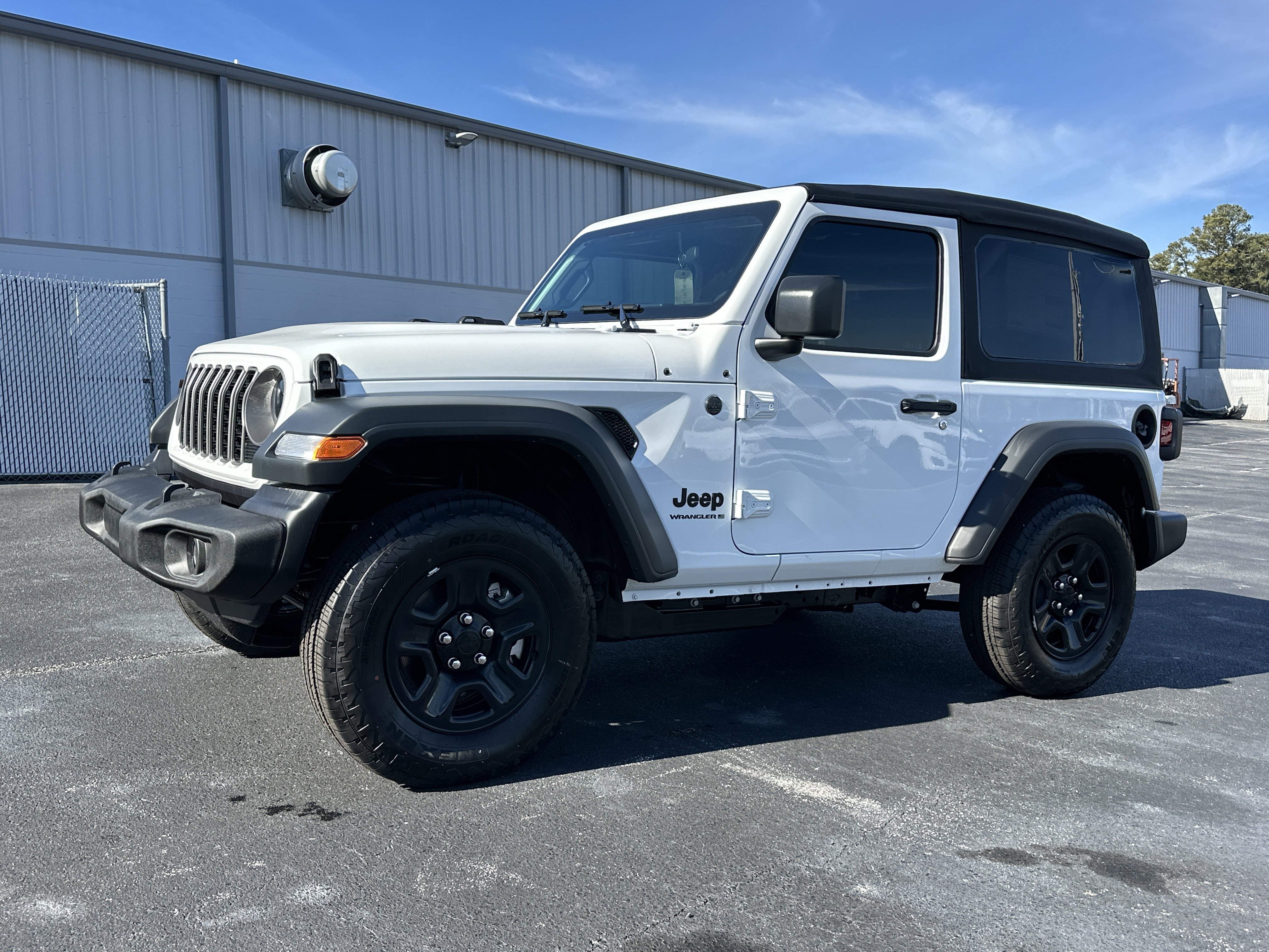 New 2026 Bright White Clear-Coat Exterior Paint Jeep Sport image 4