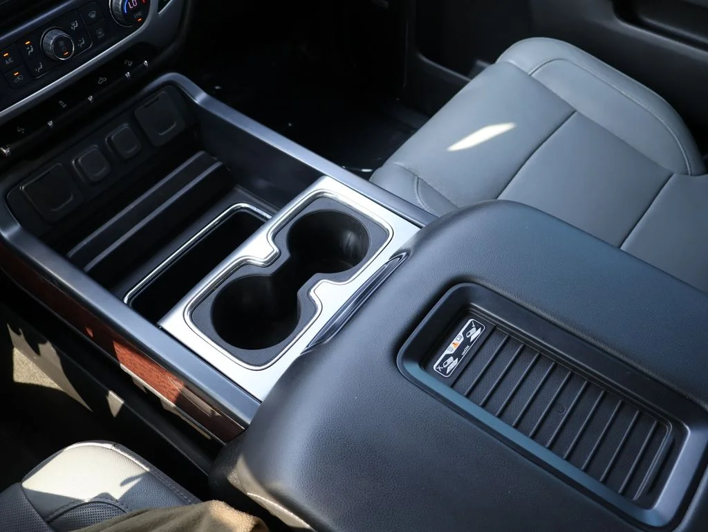 Used 2018 Black GMC SLT image 36