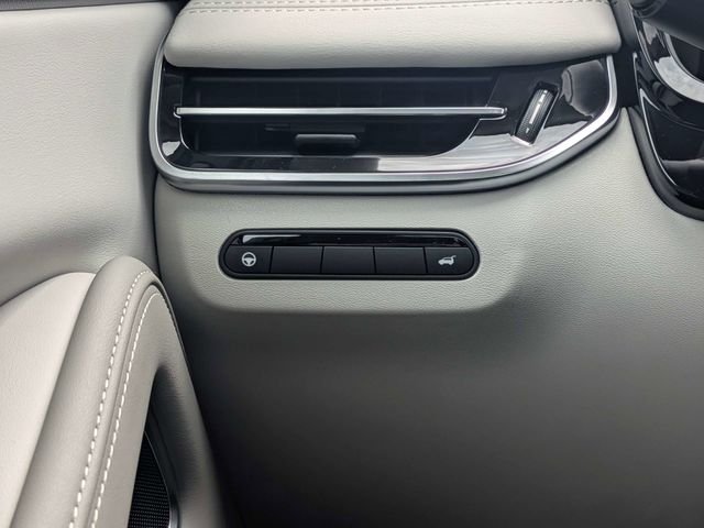 New 2027 GRAPHITE SHADOW INFINITI Luxe FWD image 25