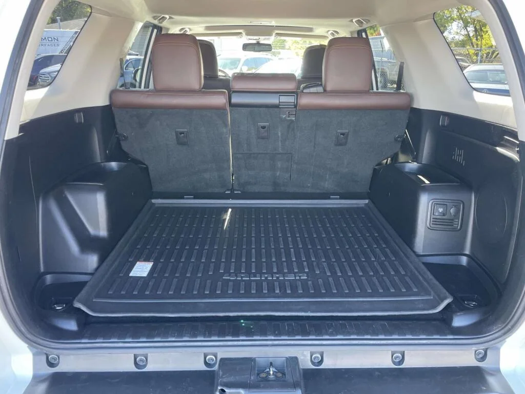 Certified Used 2019 Blizzard Pearl Toyota Limited image 18