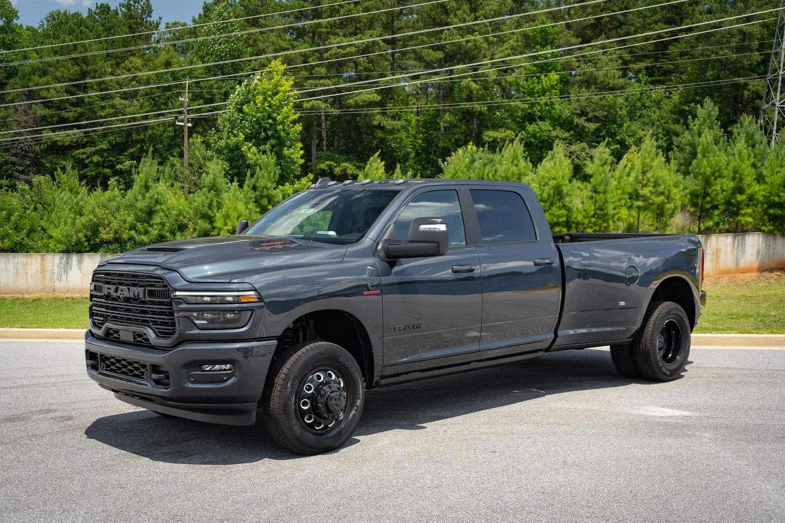 New 2026 Blue Ram Laramie image 10