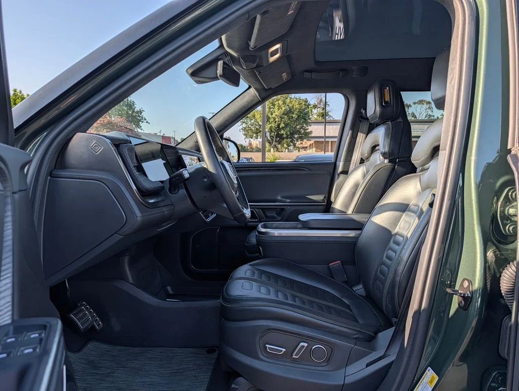 2024 Rivian R1S Adventure - Photo 11