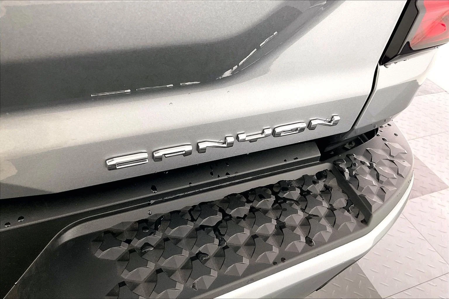 New 2026 Sterling Metallic GMC 4WD Denali image 17