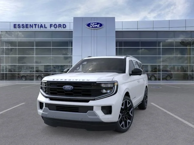 New 2025 Star White Metallic Tri-Coat Ford Platinum® image 2