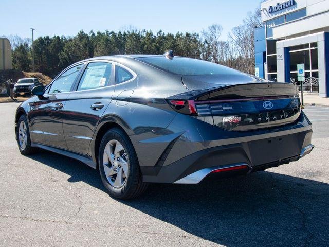 New 2026 Gray Hyundai SE image 6