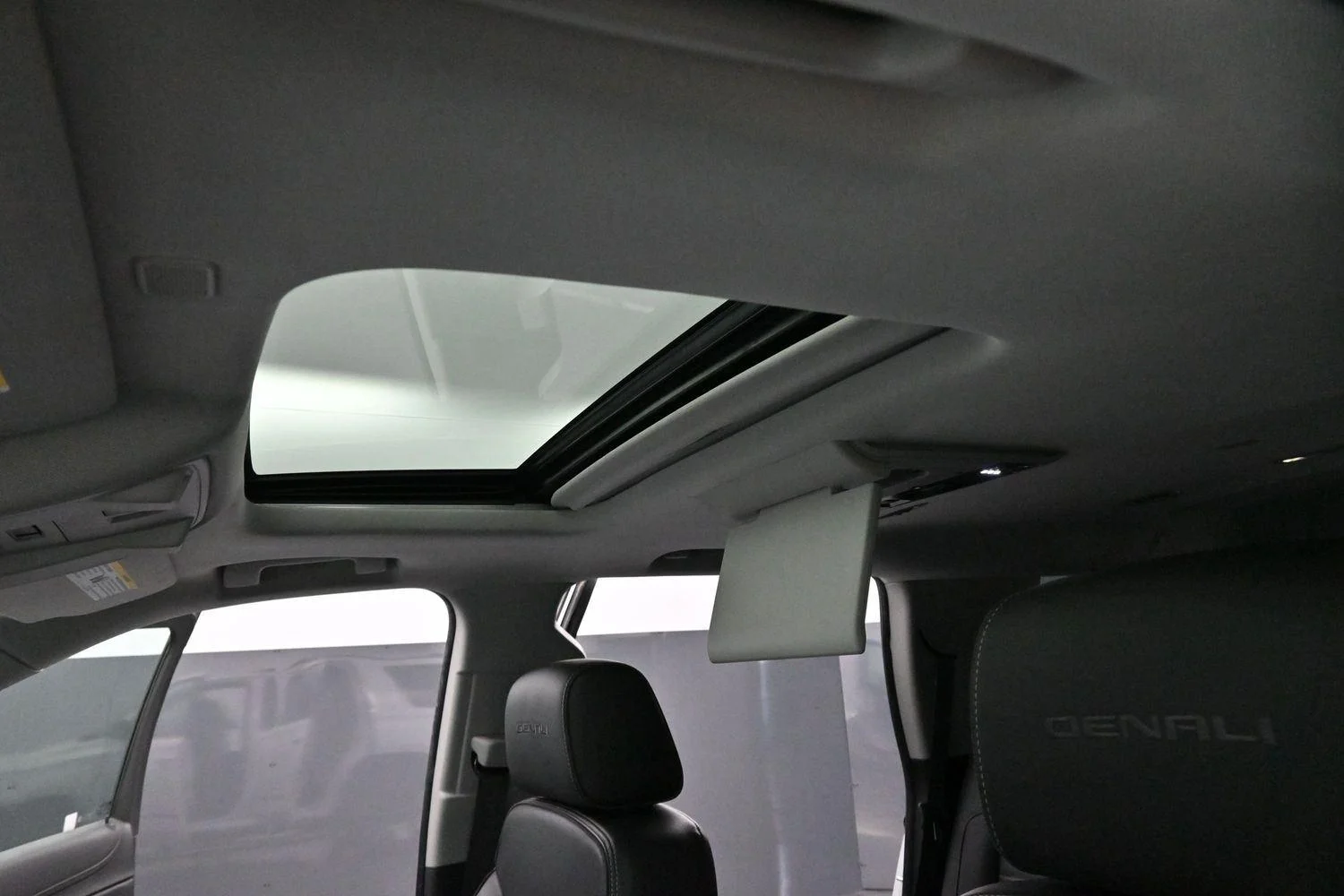 Used 2020 Summit White GMC Denali image 34