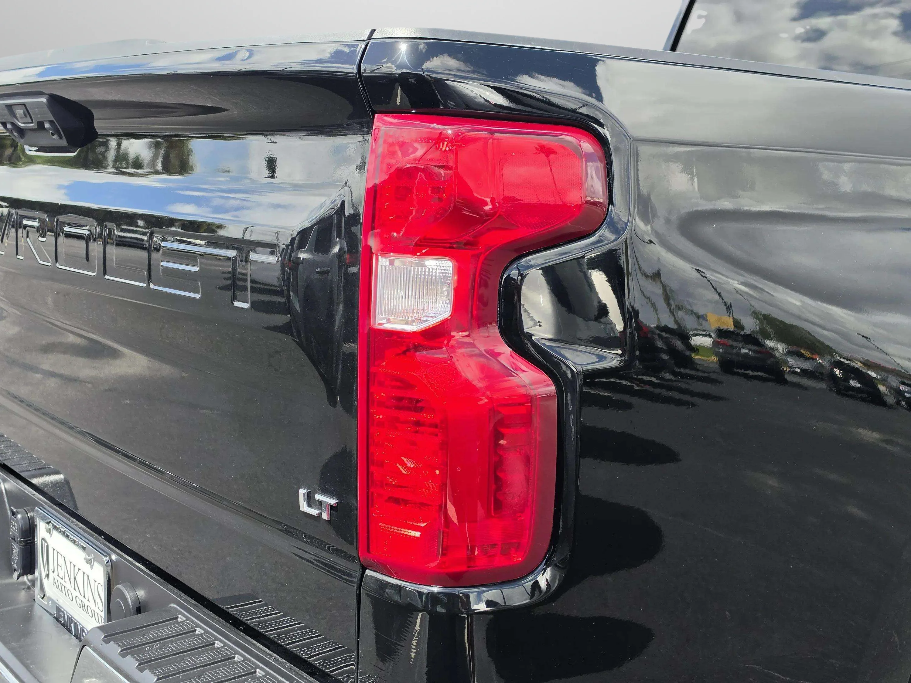 Used 2025 Black Chevrolet LT image 14