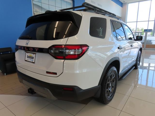 New 2026 Platinum White Pearl Honda TrailSport image 3