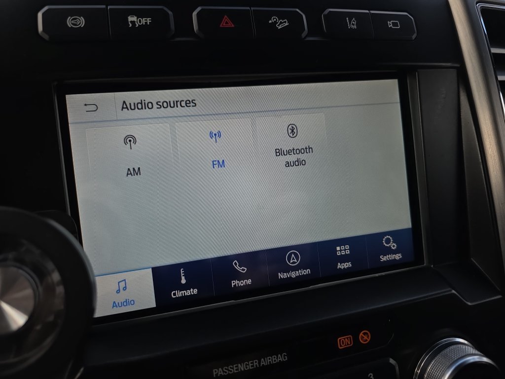Used 2021 White Metallic Ford Platinum image 21