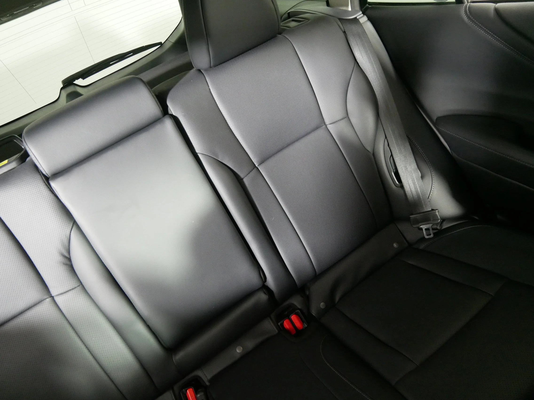 Used 2025 Crystal Black Silica Subaru Limited image 14