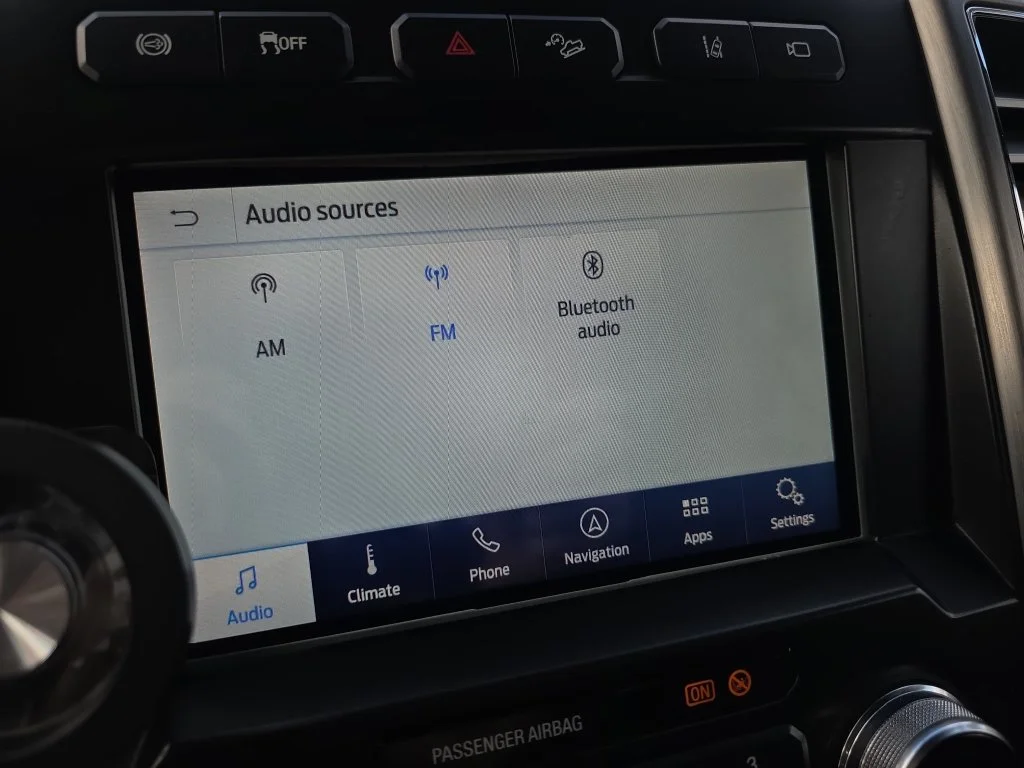 Used 2021 White Metallic Ford Platinum image 21