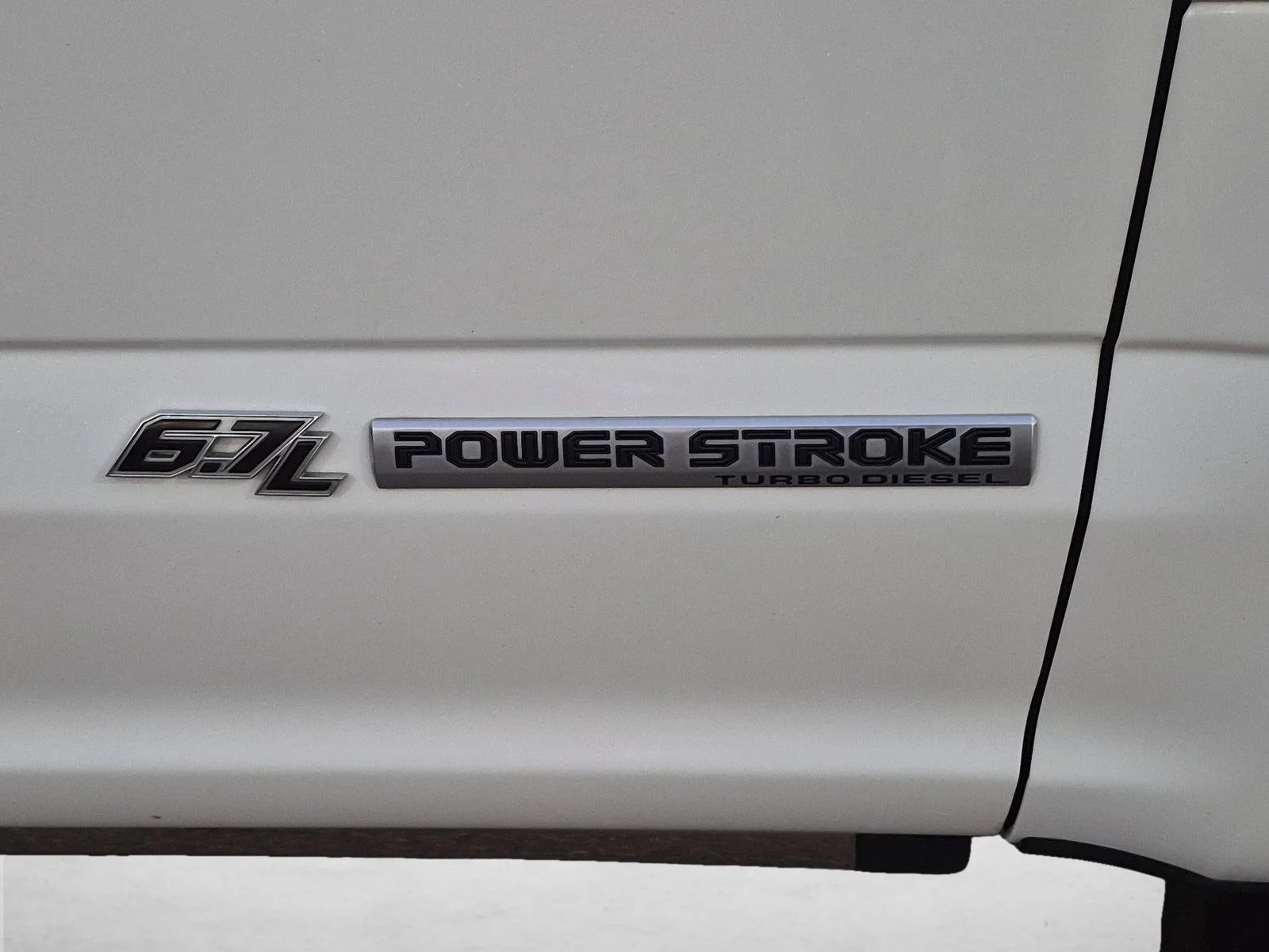 Used 2021 Oxford White Ford King Ranch image 12