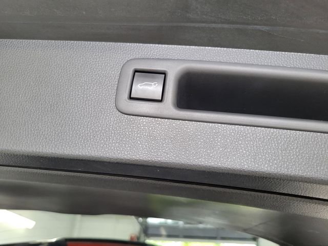 Certified Used 2022  Toyota XLE image 26