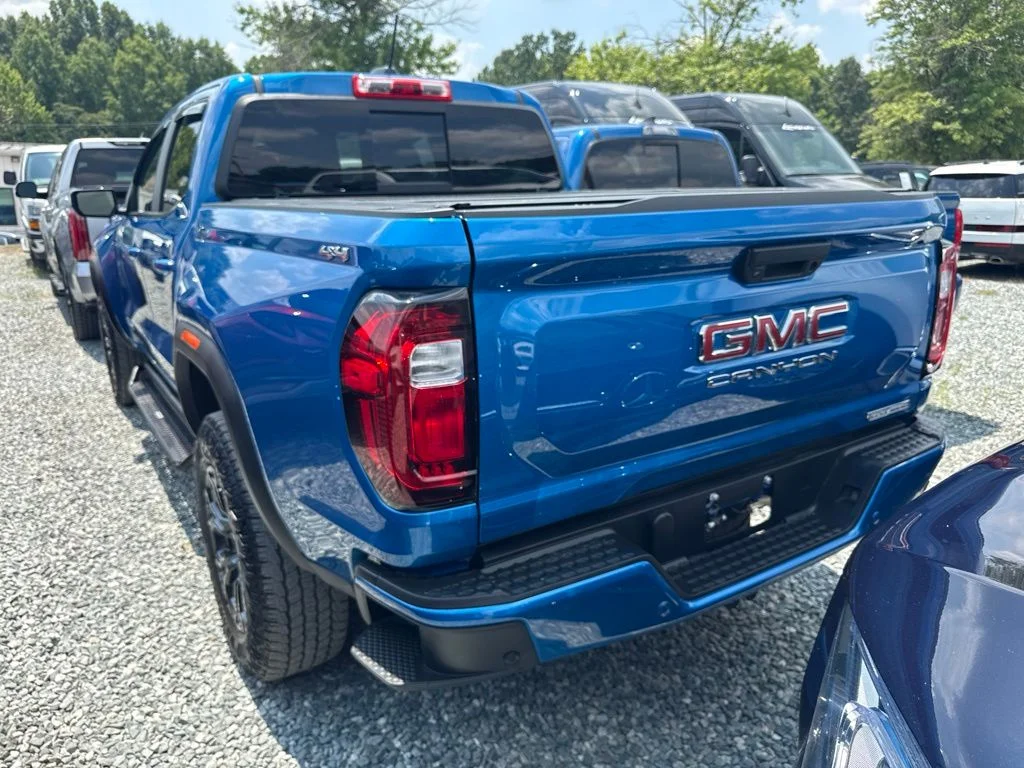 Used 2024 Blue GMC Elevation image 4