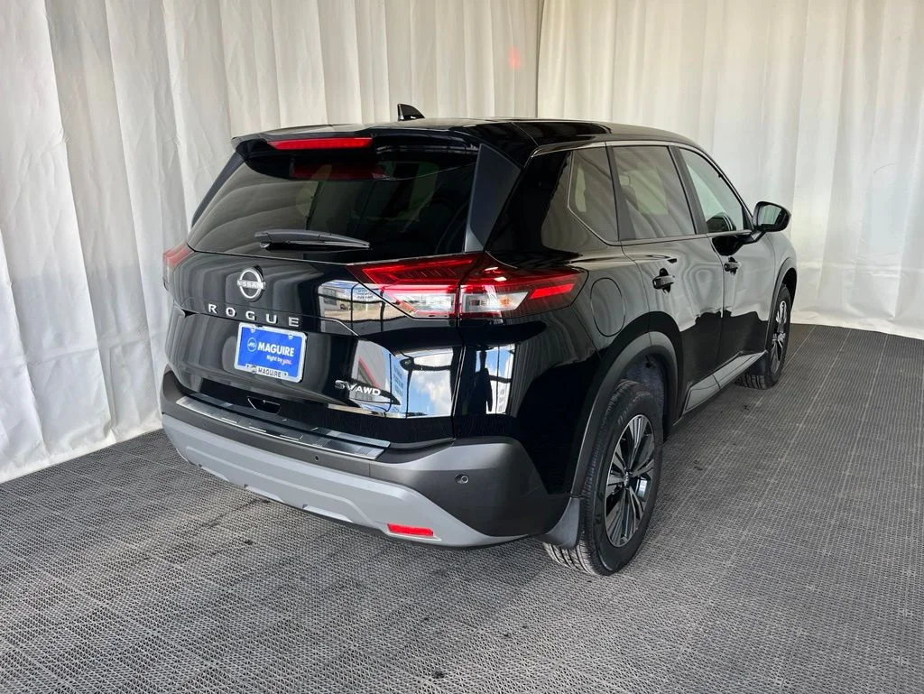 Used 2023 Black Nissan SV image 27