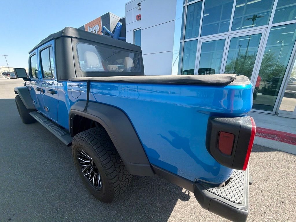 Used 2022 Blue Jeep Sport image 18