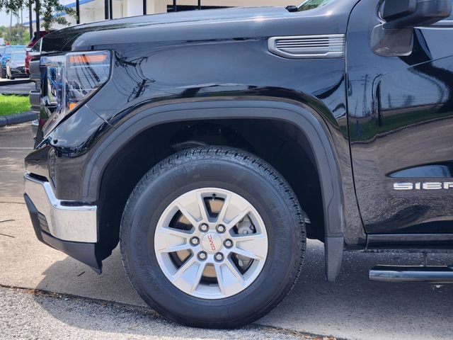 Used 2023 Onyx Black GMC Pro image 8